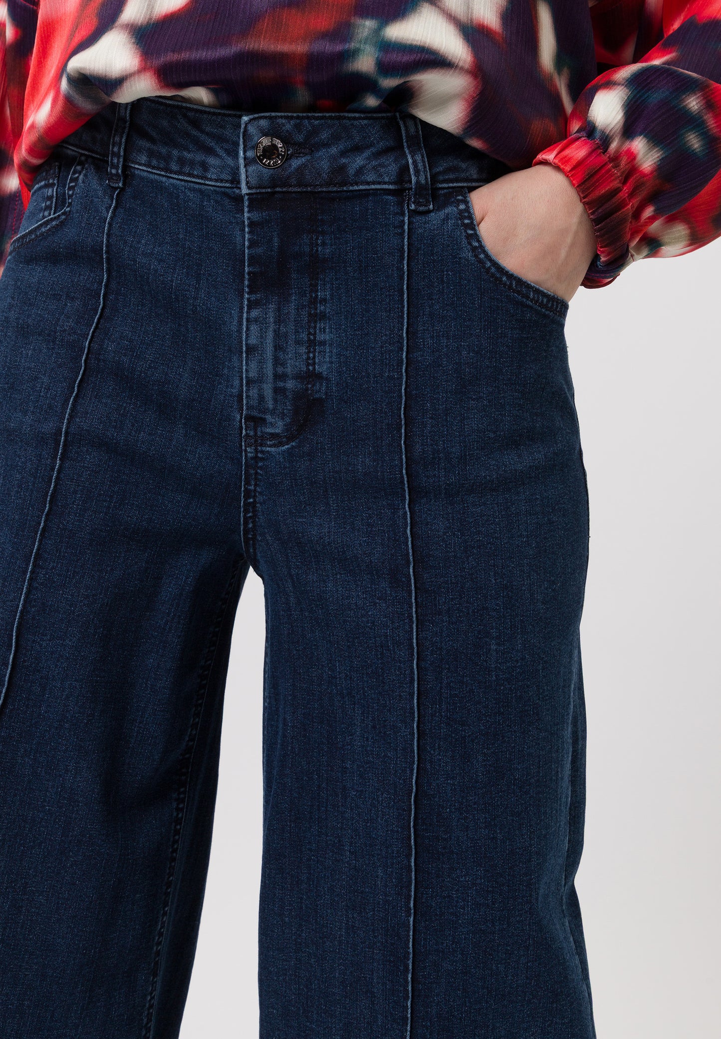 Wide Cut Denim Jeans