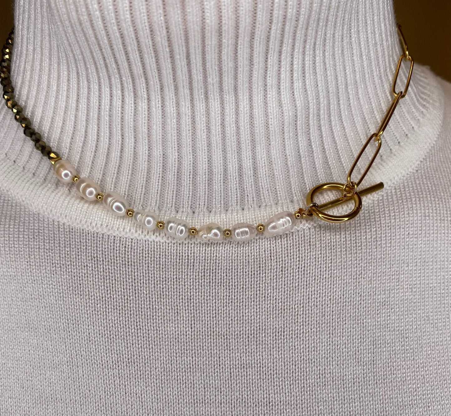 Link Chain T Bar Necklace