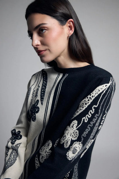 Tinta Black and White Embroidered Pullover