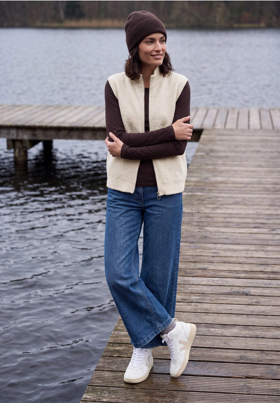 Cecil Oat Milk Boucle Zipped Gilet