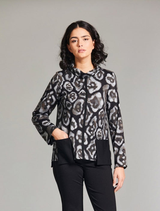 Peruzzi Grey Print Pocket Top