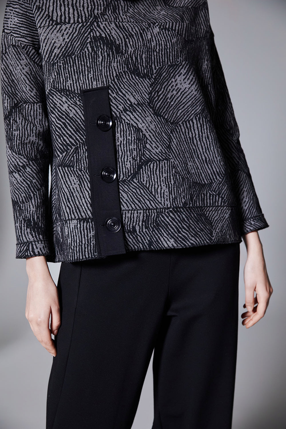 Peruzzi Grey Jacquard Button Top