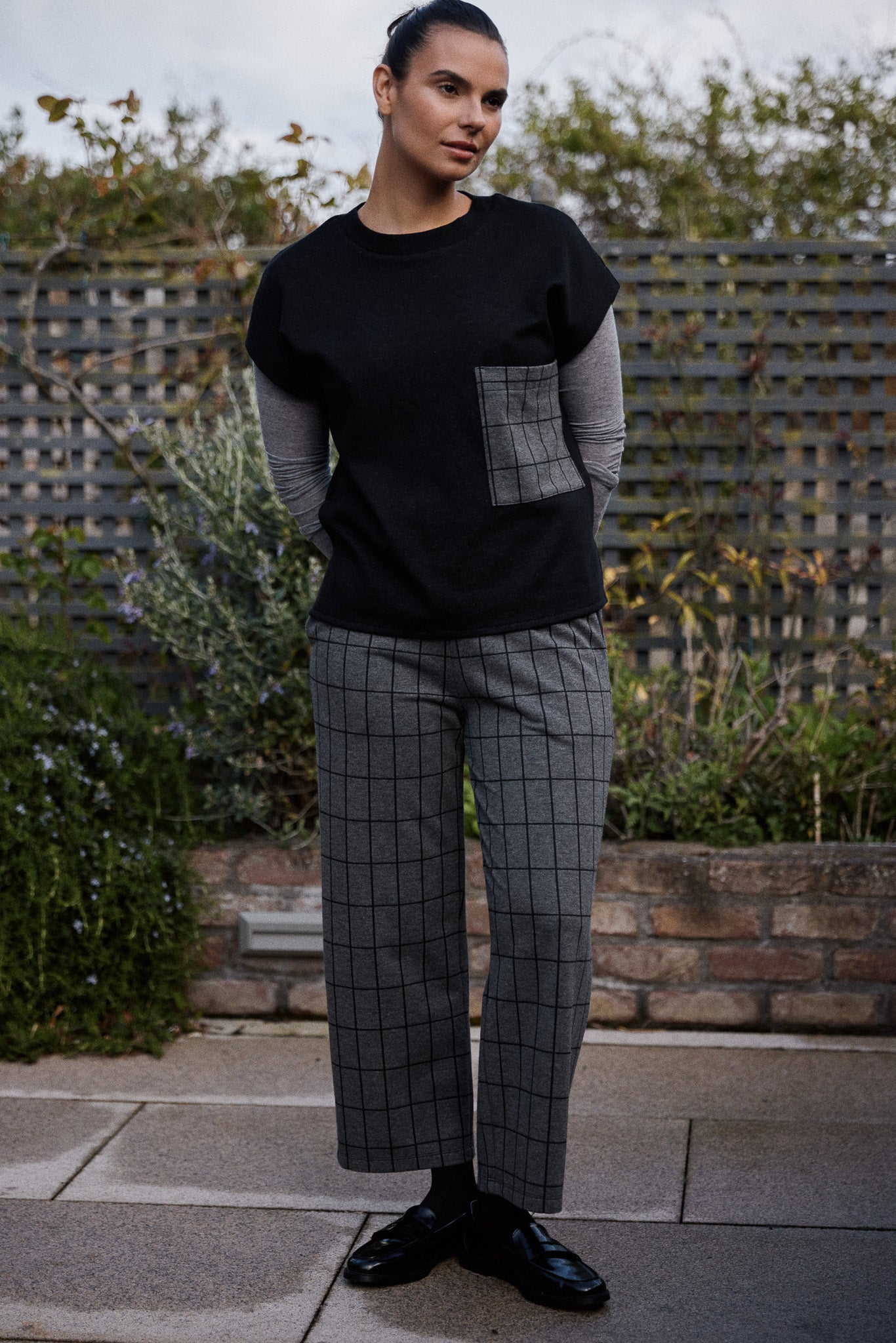 Peruzzi Grid Print Pocket Tabard