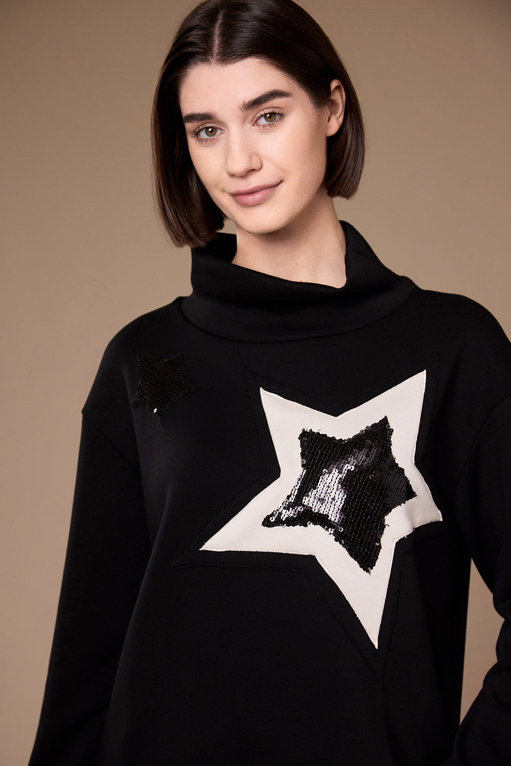 Peruzzi Black Star Top