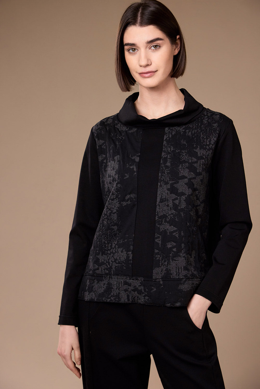 Peruzzi Black Jacquard Top