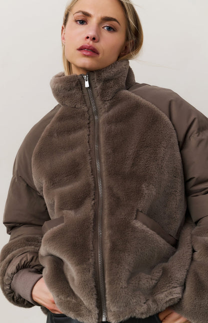 YAYA Short teddy jacket with padded sleeves