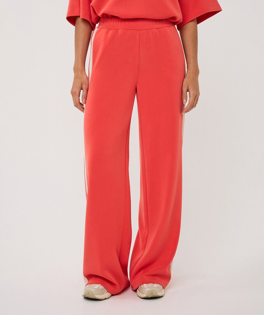 Esqualo Chili Red Trousers