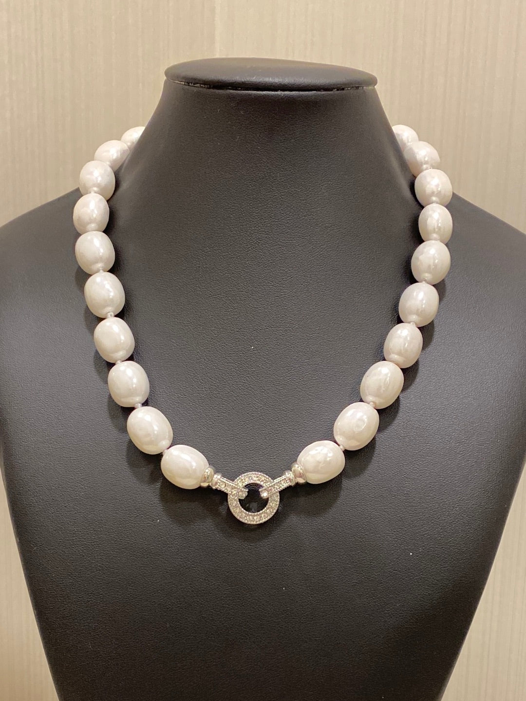 Silver & Pearl neck piece
